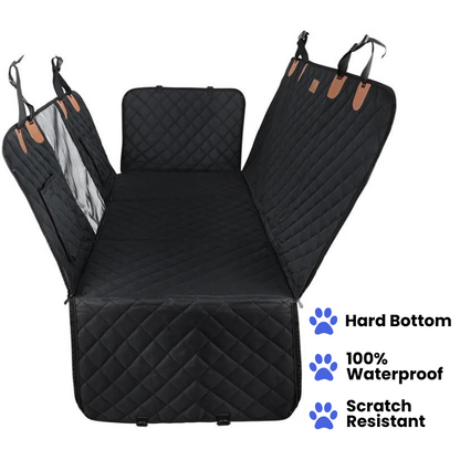 SnugSafeSeat™ De Autostoelbekleding met harde onderkant.